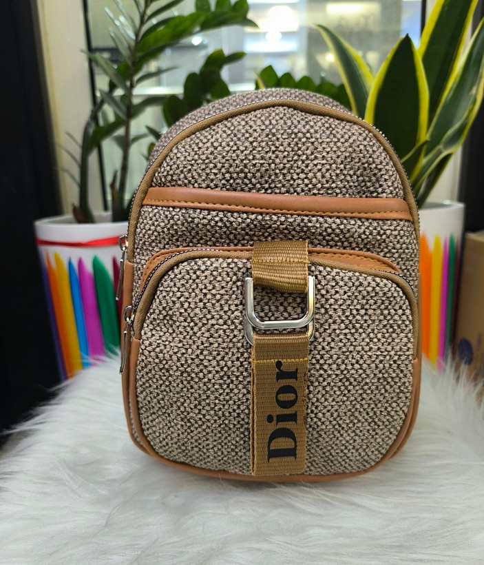 مینی کوله پشتی چرم طرح کنف