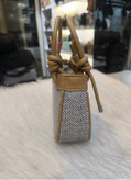 کیف دستی ودوشی جنس چرم طرح کنف با کیفیت. وشیک ودخترونه رنگ طوسی