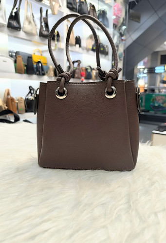 کیف دخترونه دستی ودوشی جنس چرم خارجی سه محفظه ای